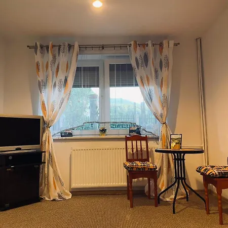 Pod Sniezka Nadzieja 아파트 코바리